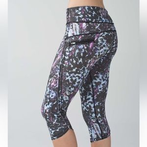Lululemon Run Top Speed Crop Leggings ☀️